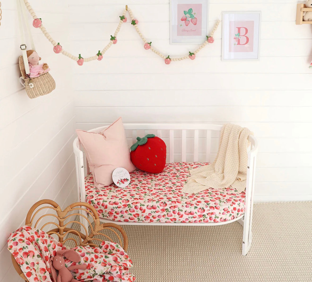 Fitted Cot Sheet - Strawberry