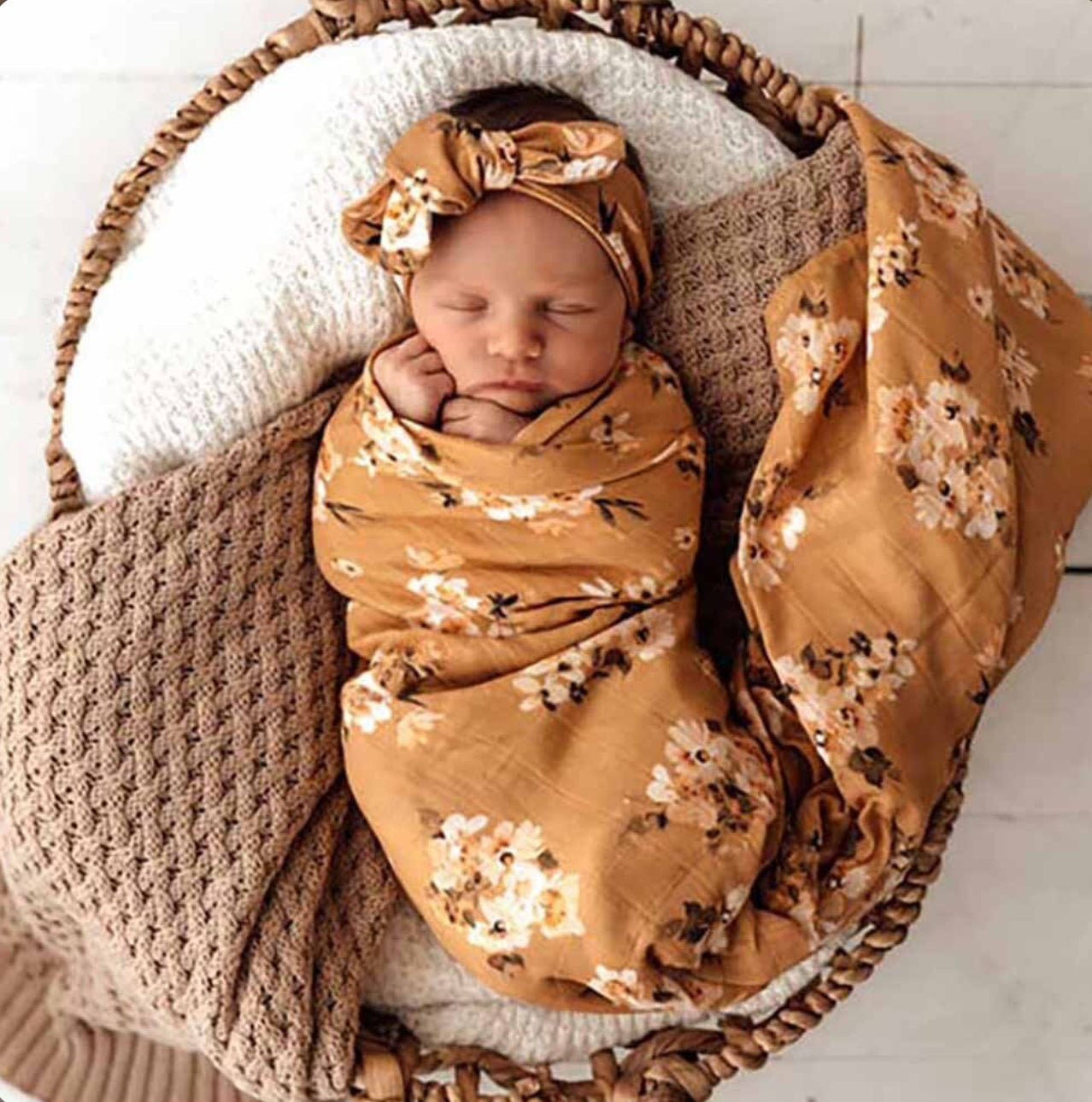 Organic Cotton Muslin Wrap - Golden Flower