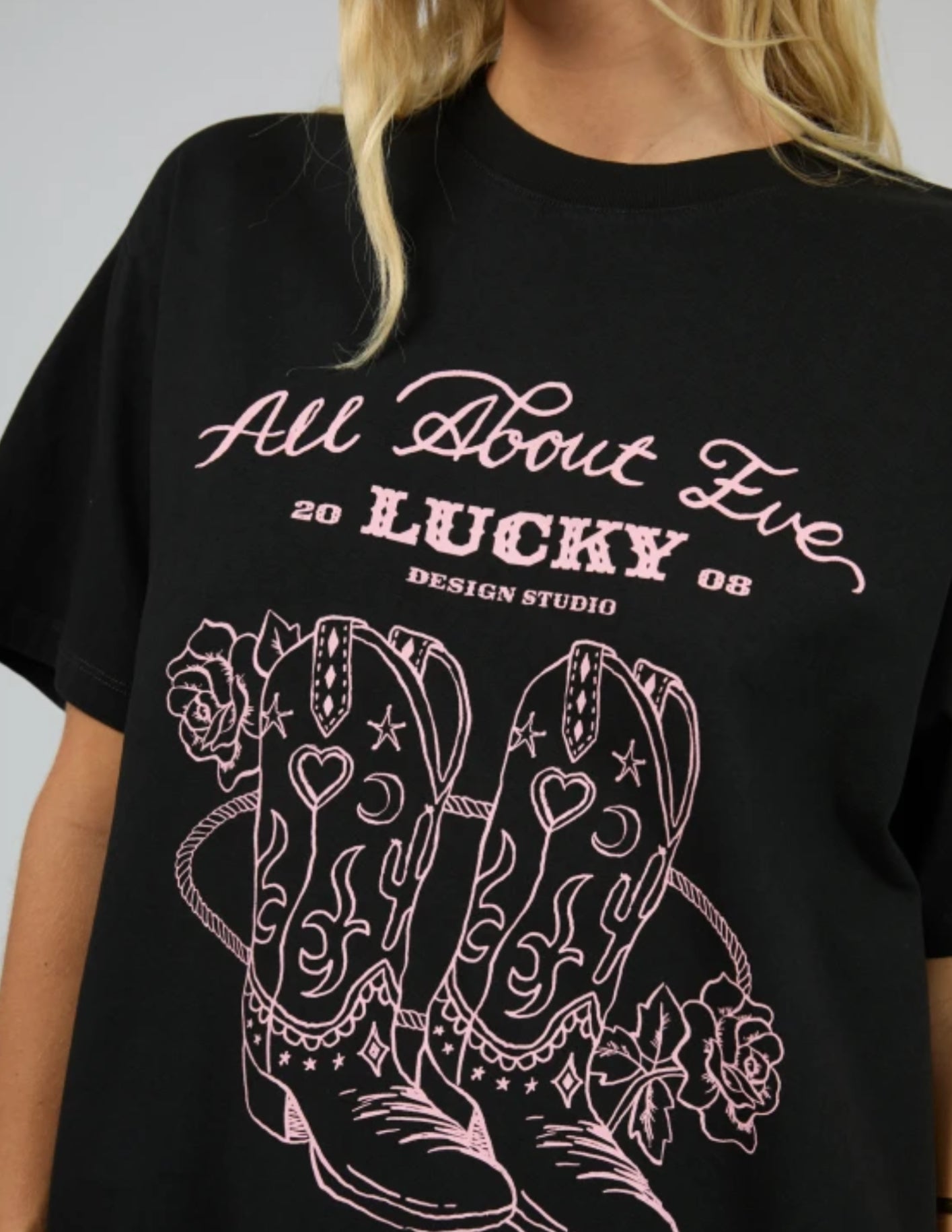 Rodeo Relaxed Tee - Washed Black