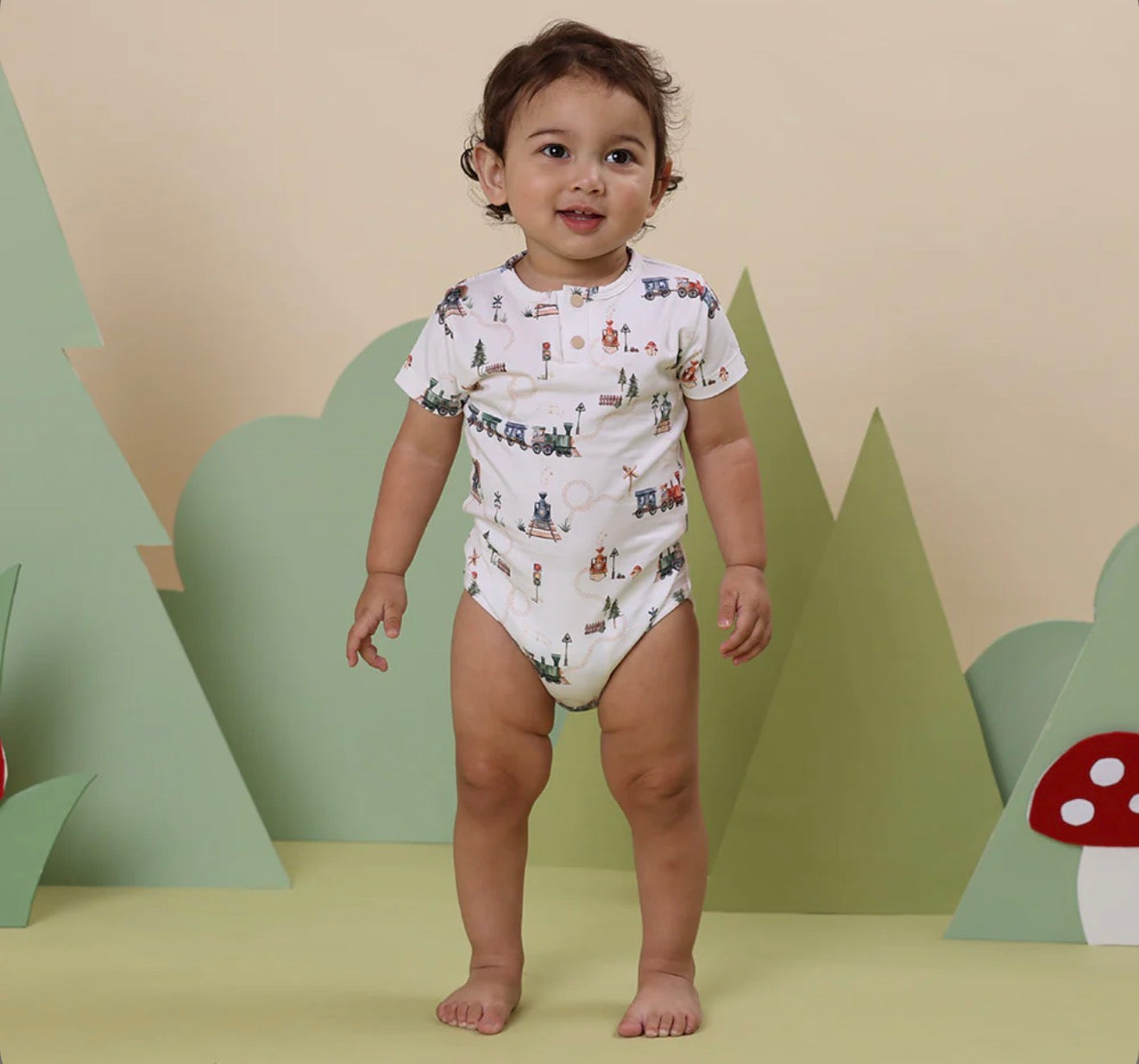 Short Sleeve Organic Bodysuit - Trains