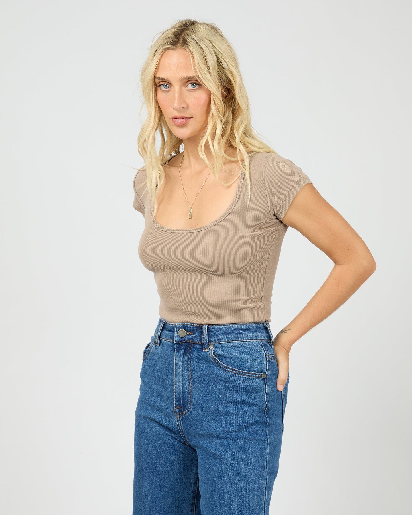 Allabouteve Rip Scoop Tee