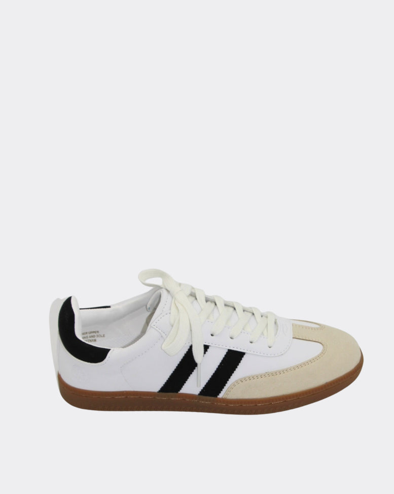 Swift Sneakers - White