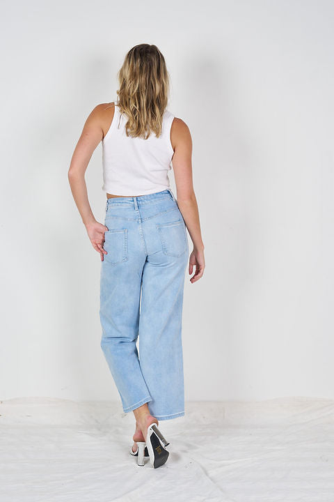 Jeanie Wakee Jeans