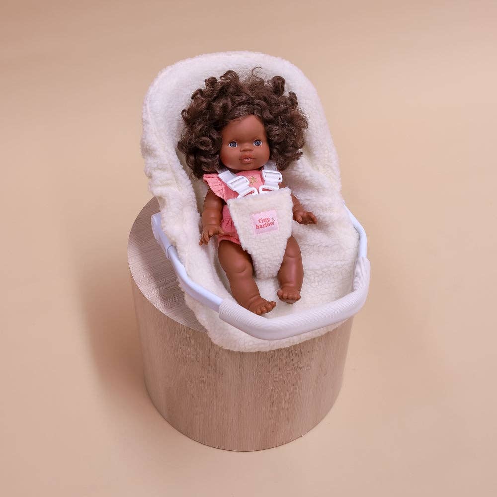 Tiny Harlow Doll's Car Seat Capsule - Sherpa