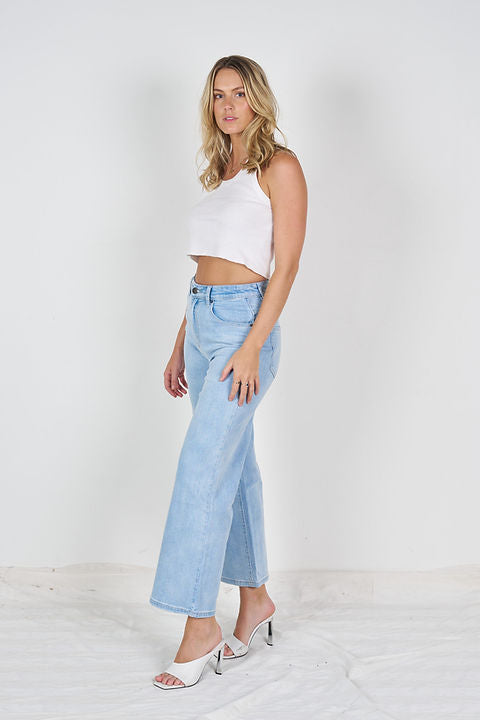 Jeanie Wakee Jeans