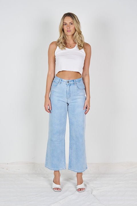 Jeanie Wakee Jeans