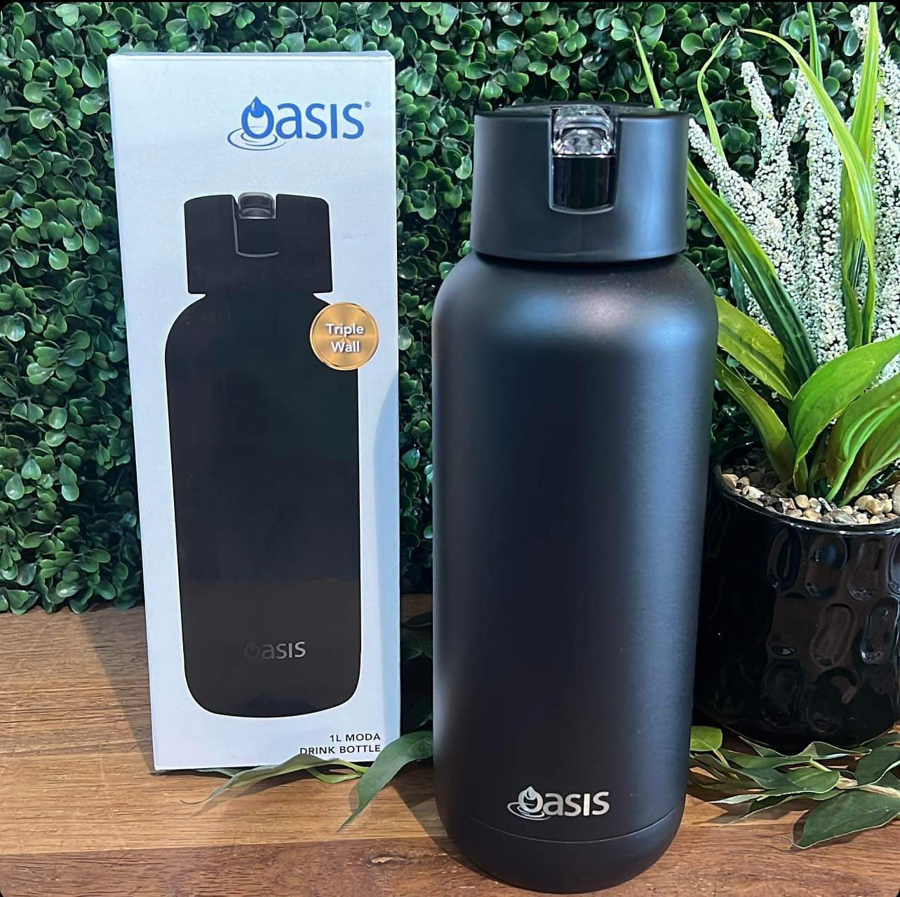 Oasis Insulated Drink Bottle 1 Litre- Black