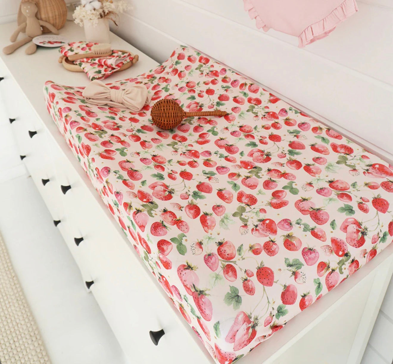 Fitted Bassinet Sheet/Change Pad Cover - Strawberry
