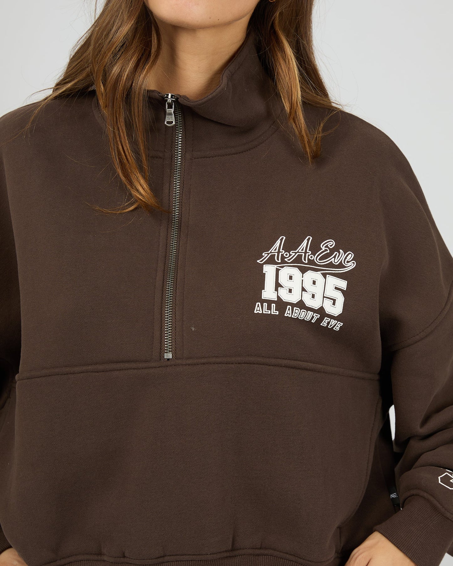 EVE TEAM 1/4 ZIP - Brown