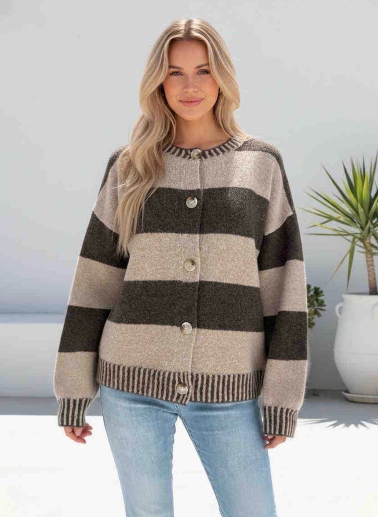Chrissy Cardigan Chocolate /Oatmeal